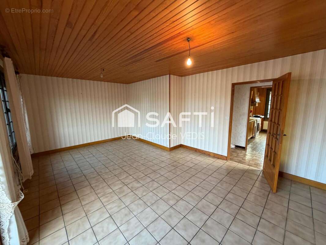 Photo 6 - Maison à DOMERAT