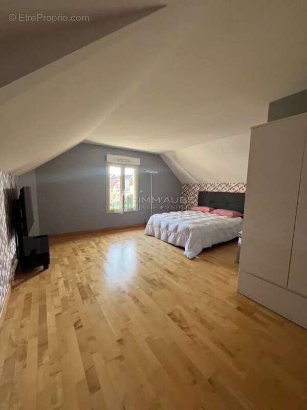 Maison à NOGENT-SUR-SEINE