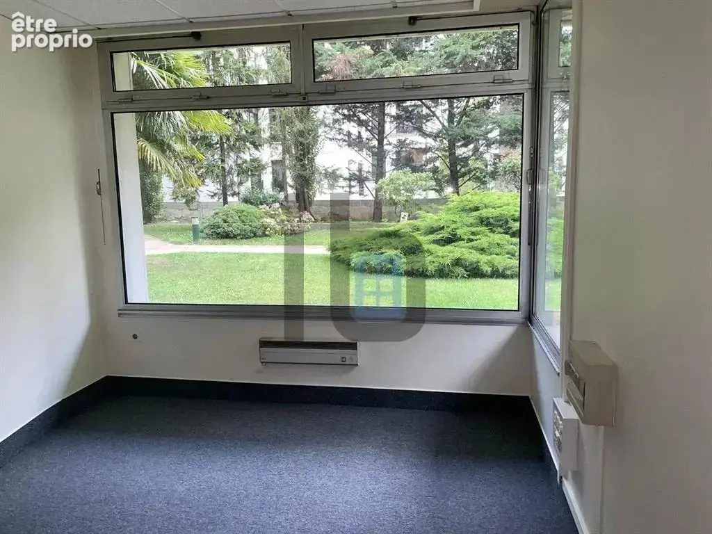 Commerce 197 m² à vendre à Neuilly-Sur-Seine (92200) - photo 2