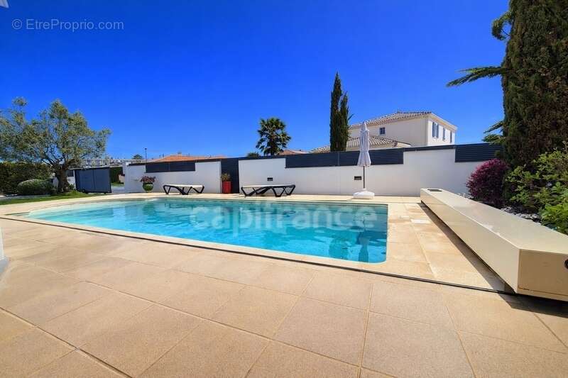 Maison à SAINT-GEORGES-DE-DIDONNE