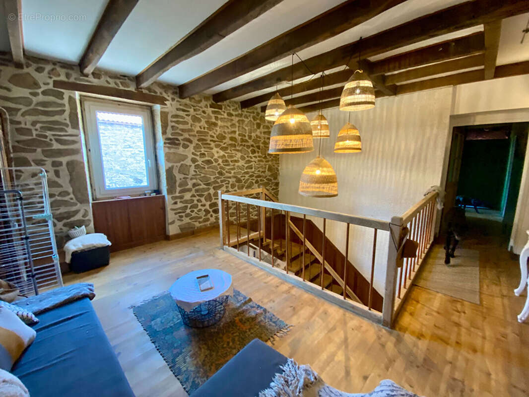Maison à ALBOUSSIERE