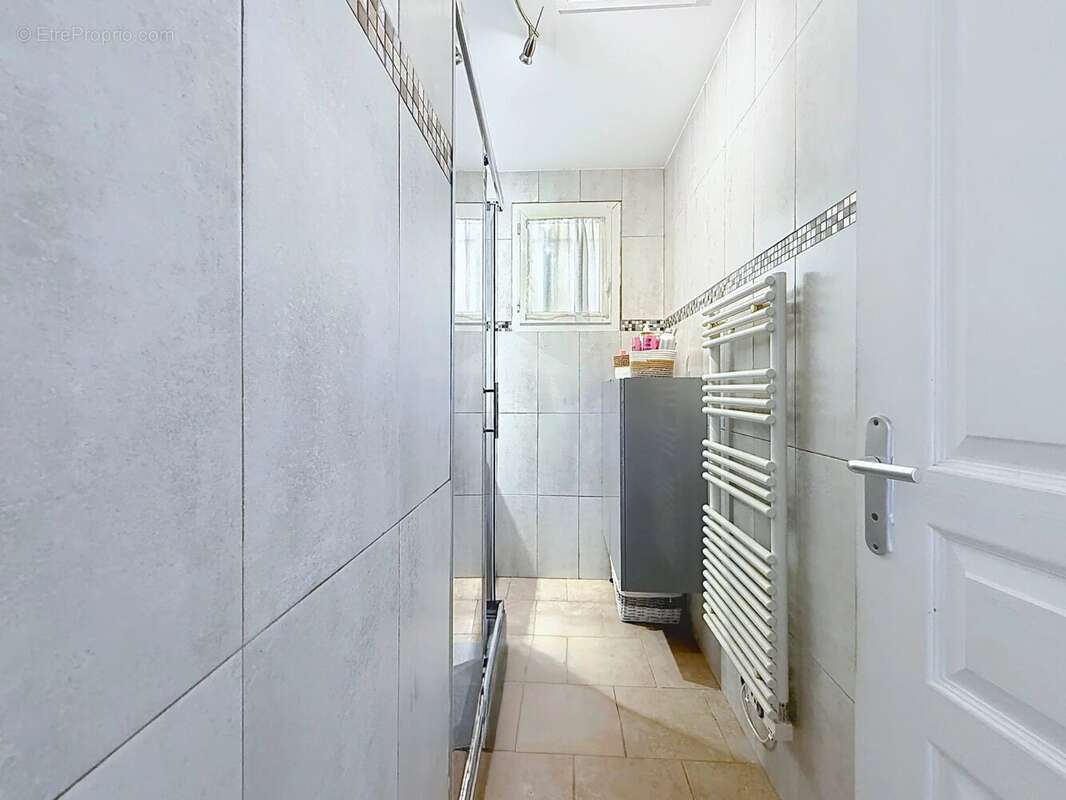 Très jolie maison individuelle de 115m2 avec terrain et piscine - LEVENS - photo 12