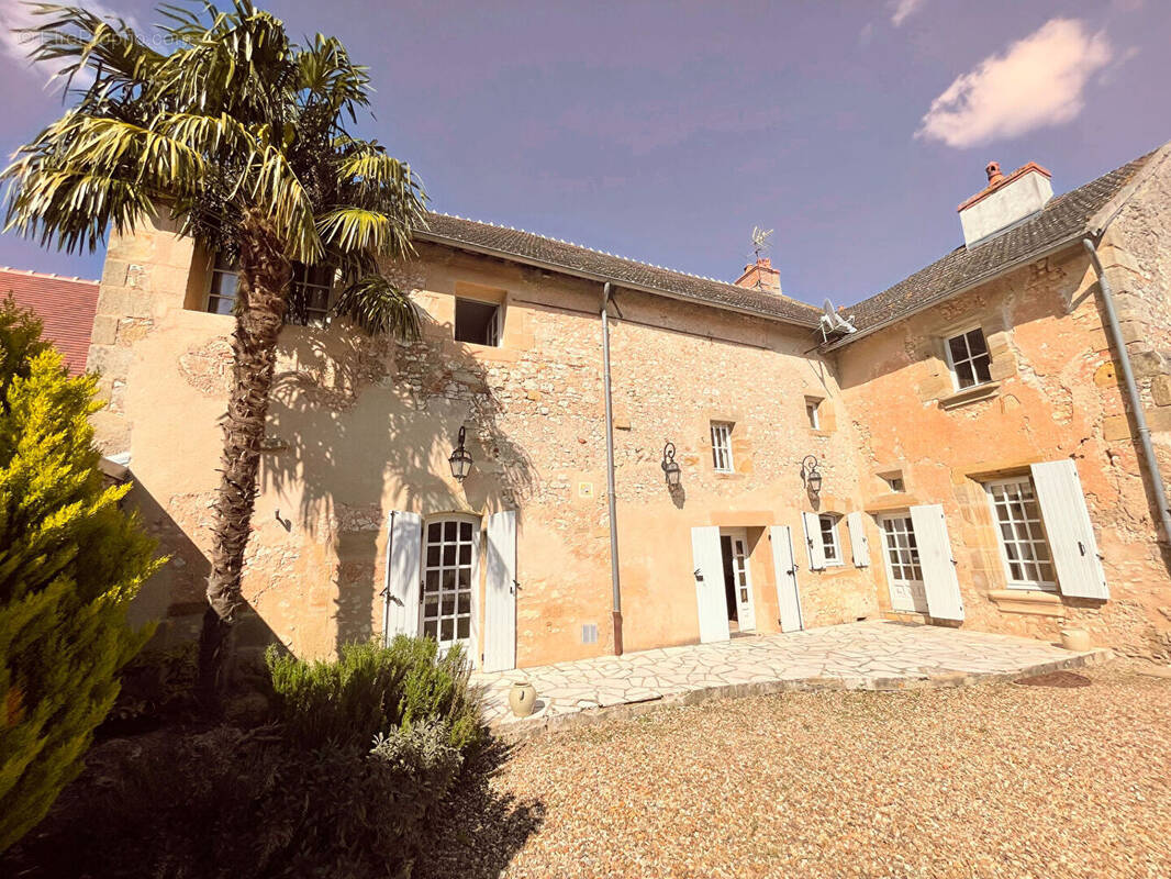 Maison à SAINT-MENOUX