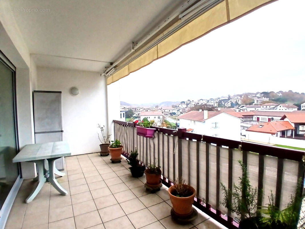 Appartement à URRUGNE