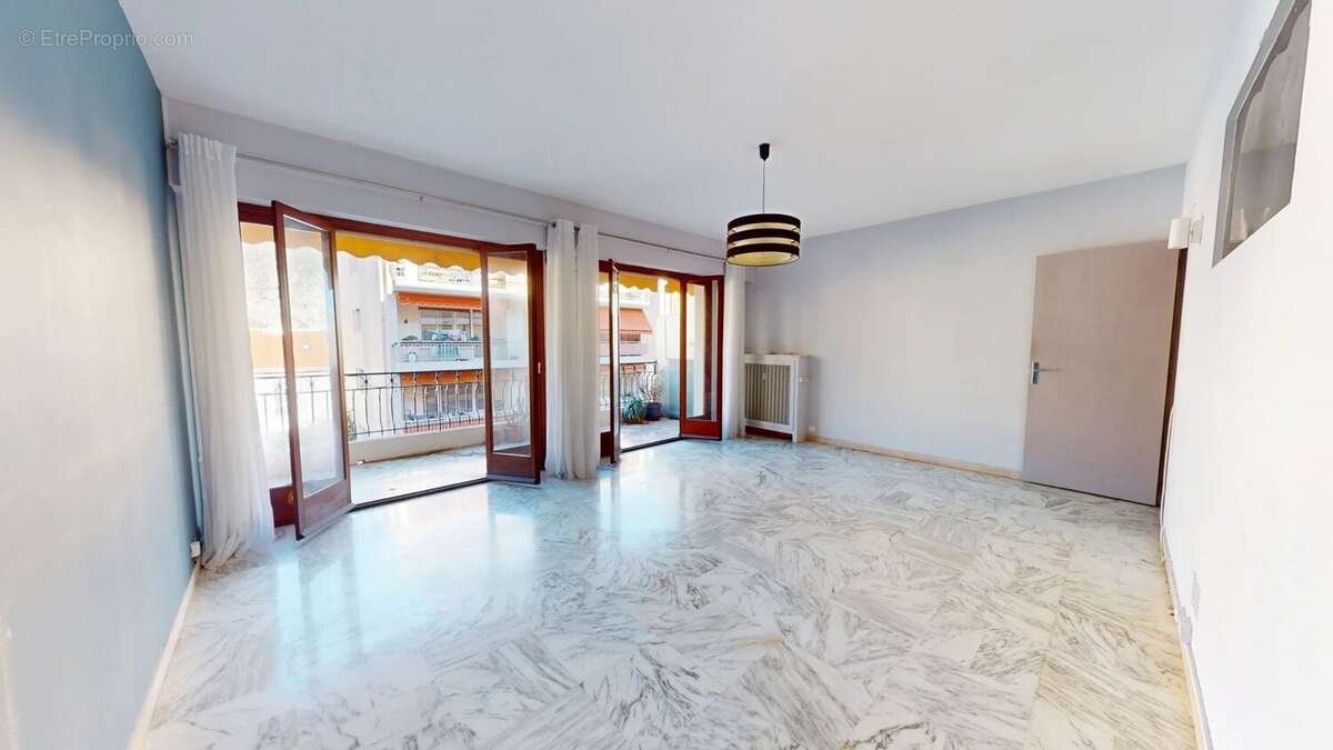 Appartement à BEAULIEU-SUR-MER