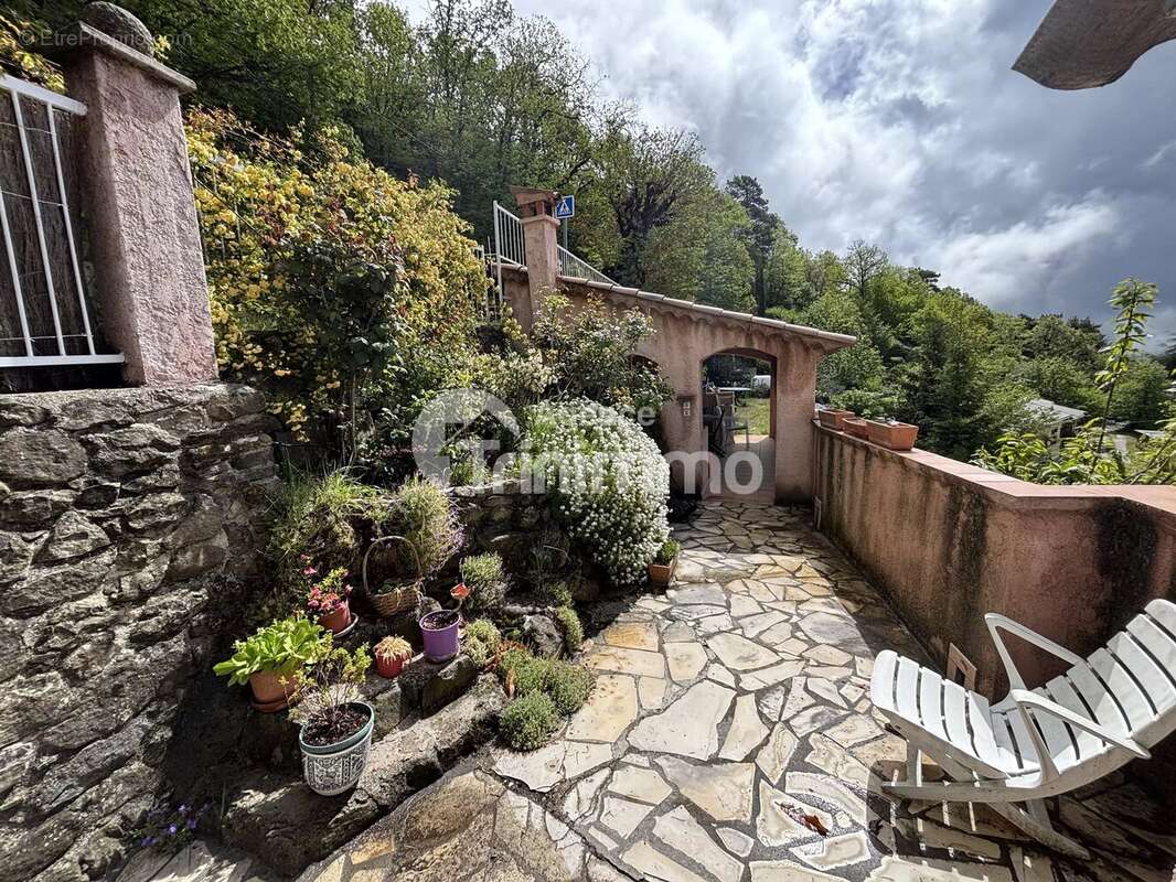 Maison à LUCERAM