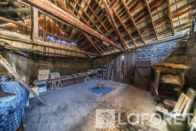 Maison à SAINT-SAUVEUR