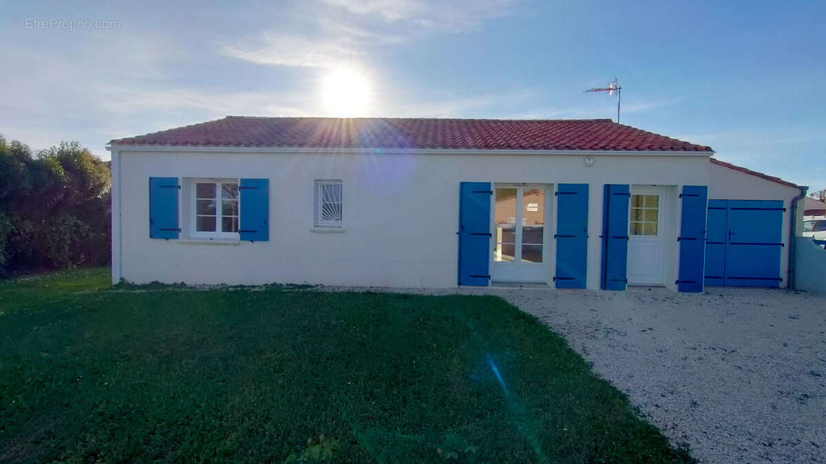 Maison à ANGLES