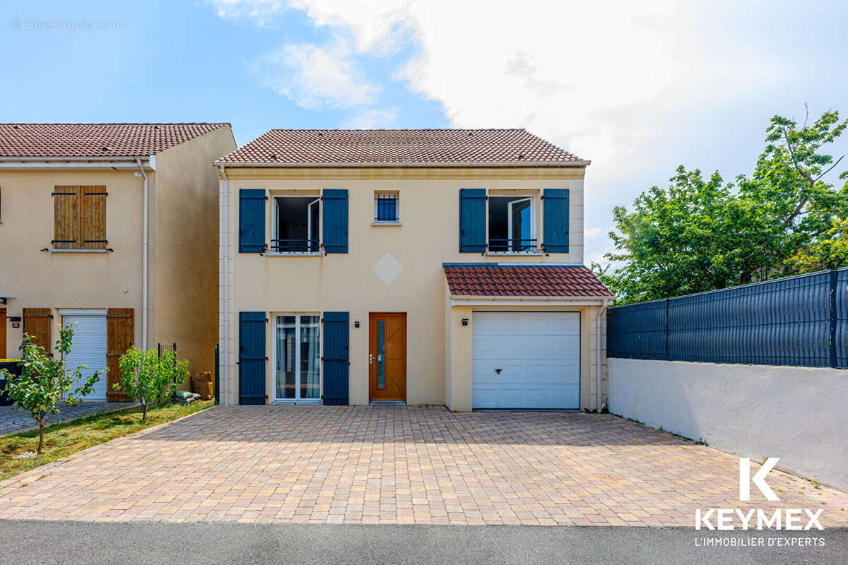 Osny 95520 Maison récente de 2015,de 105M² ,6 piéces ,4 chambres ,garage ,346 M² de terrain - photo 6