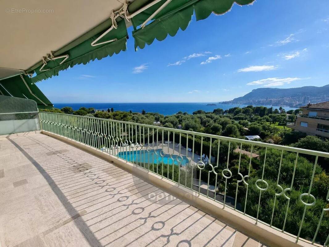 Appartement à ROQUEBRUNE-CAP-MARTIN