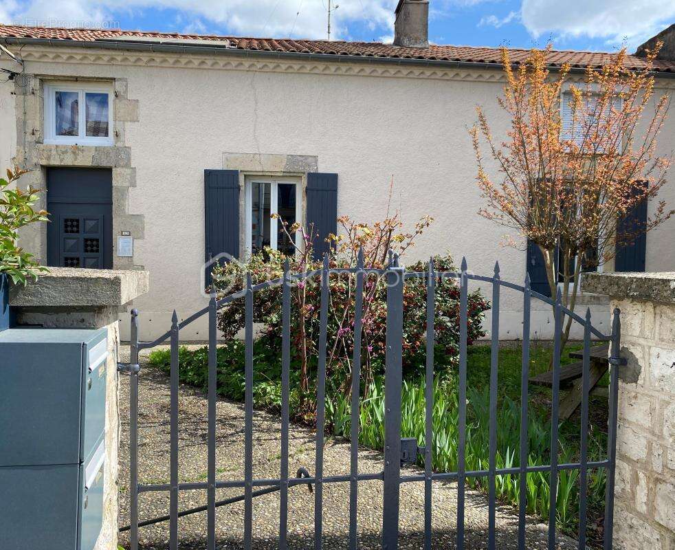 Maison à NERAC