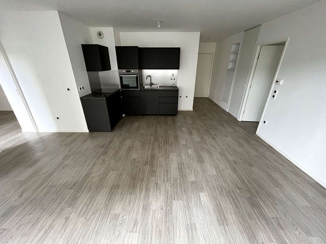 Appartement à HARDRICOURT