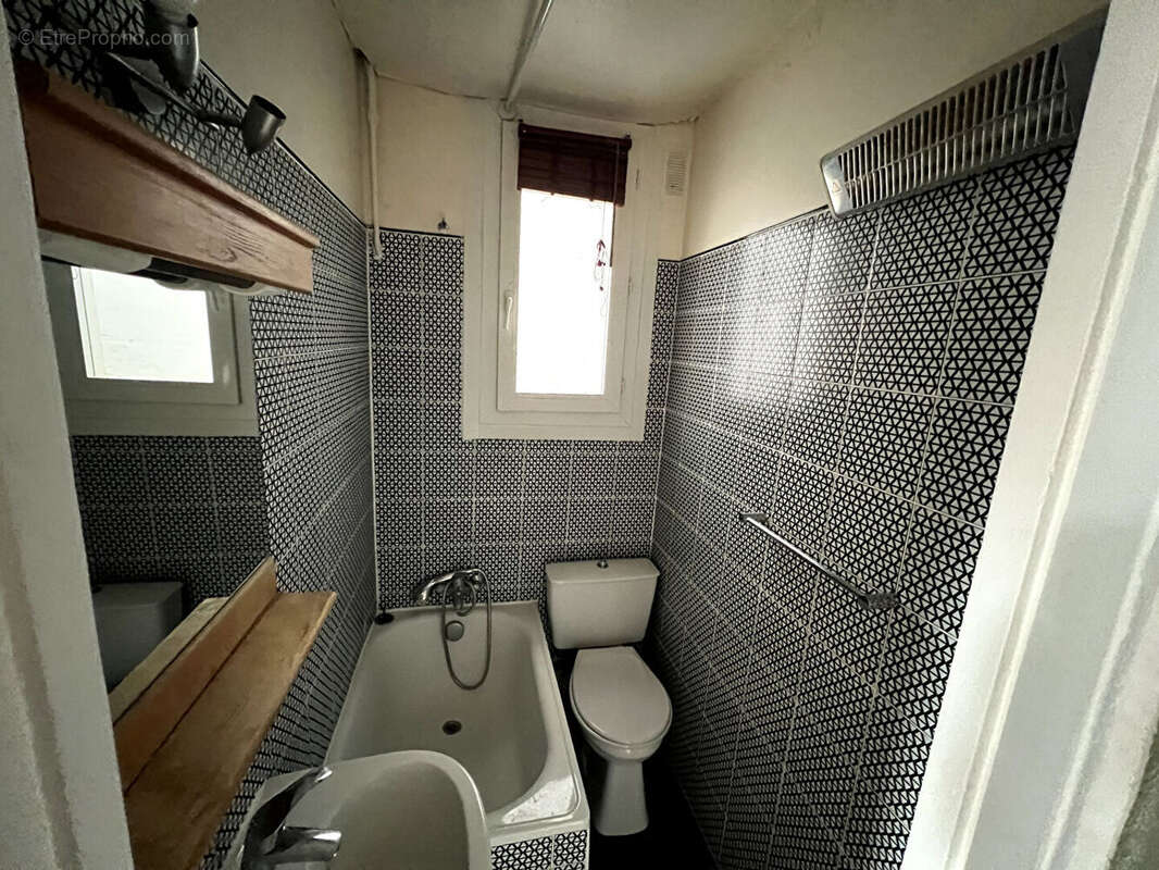Appartement à PARIS-14E