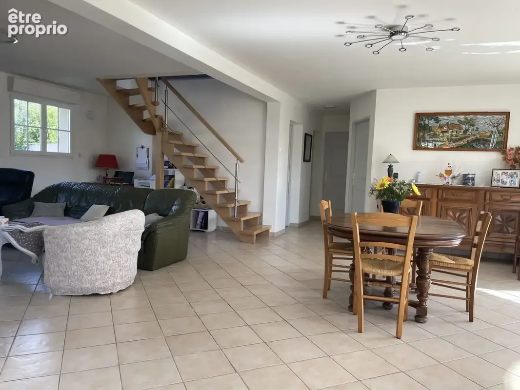 Maison 6 pièces 186 m² à vendre à Thiberville (27230) - photo 4