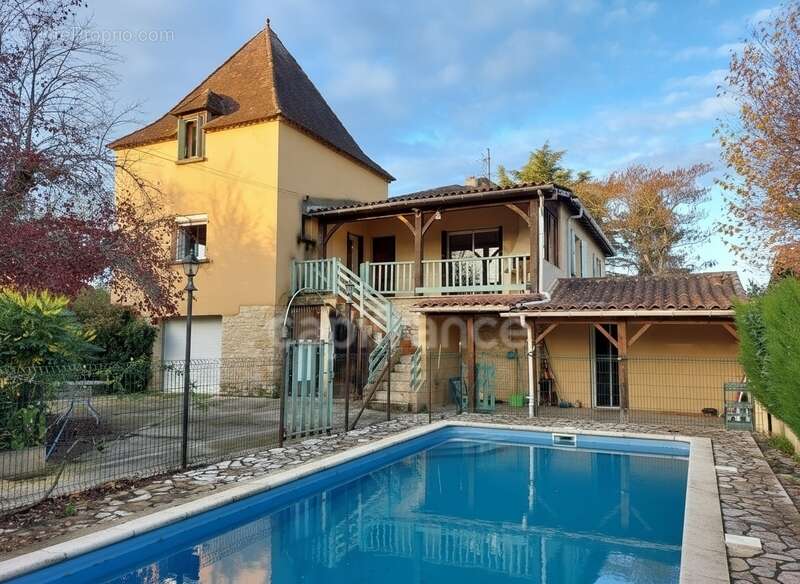 Maison à SAINT-CYPRIEN