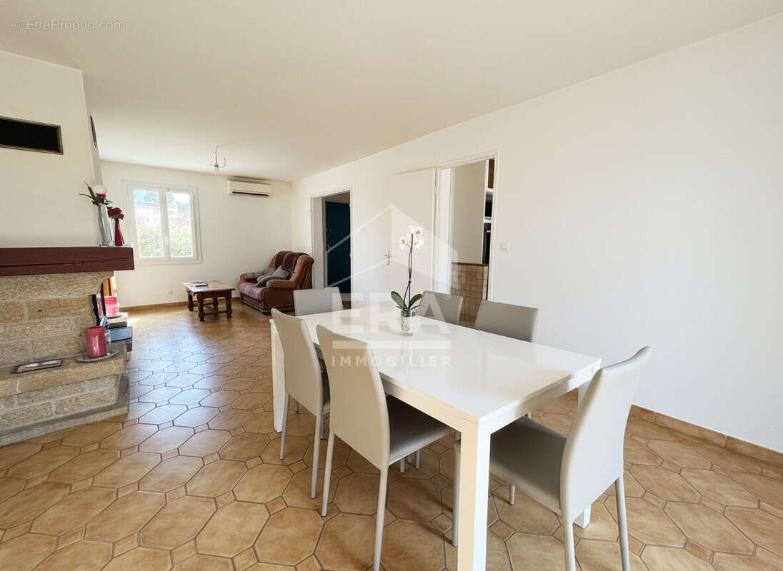 Maison à PERTUIS