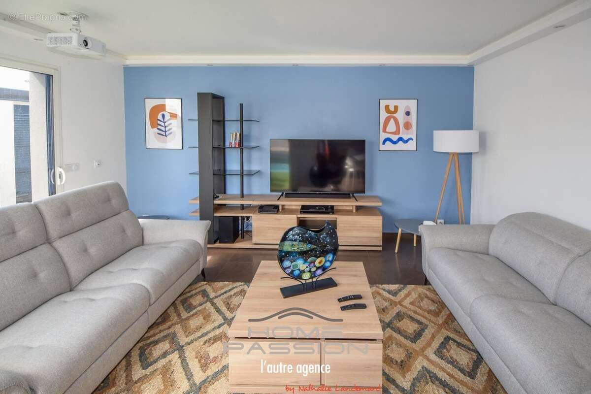 Maison à VAUX-SUR-MER