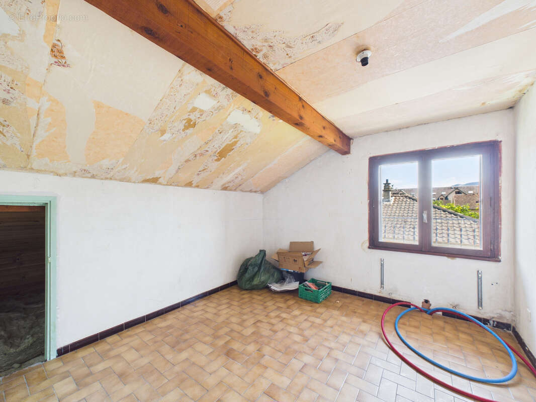 Maison individuelle - idéal investisseur secteur Bissy- Chambery - 295 m2 - photo 18