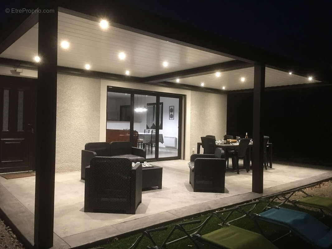 Maison à SAINT-ALBAN-AURIOLLES