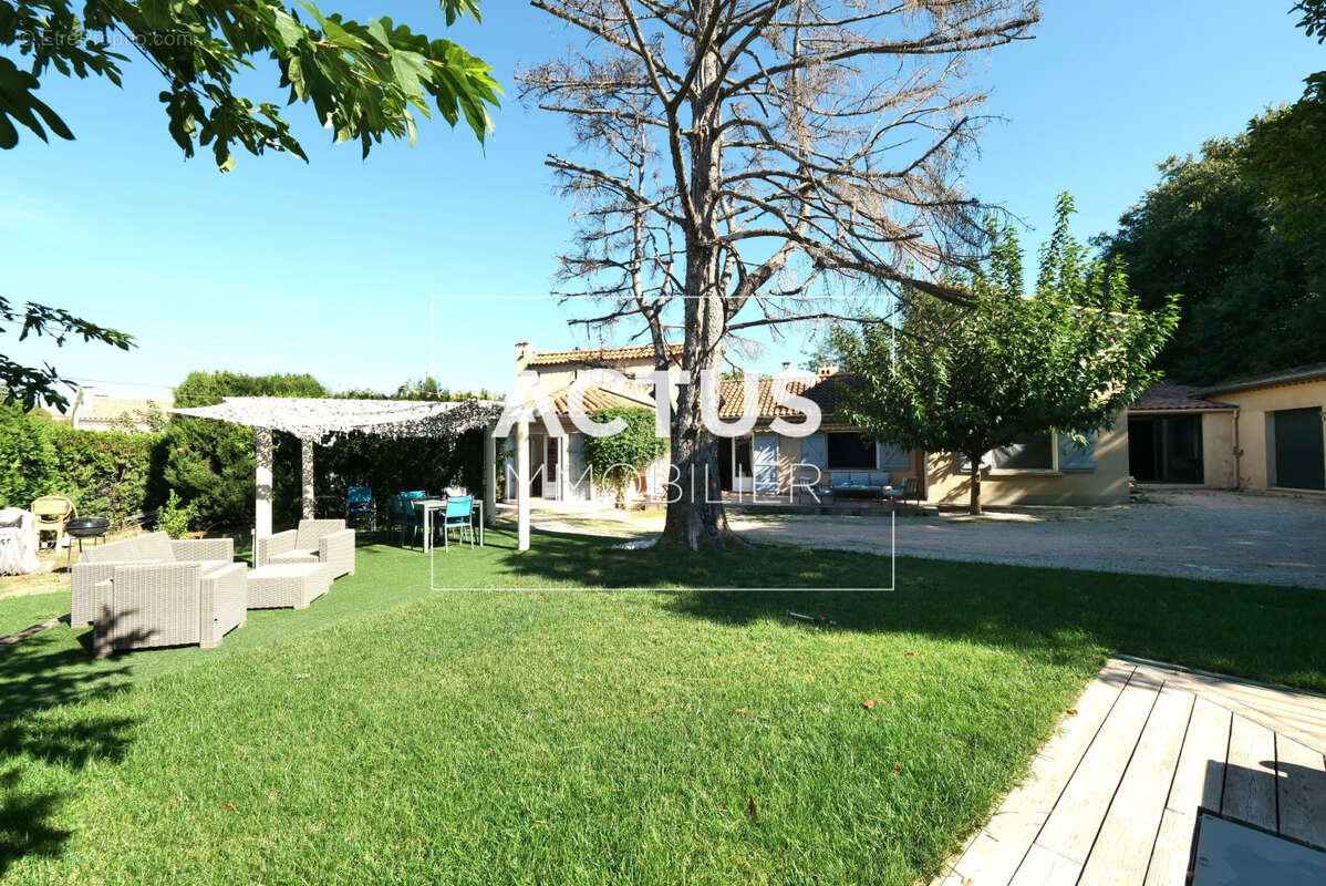 Maison à SALON-DE-PROVENCE