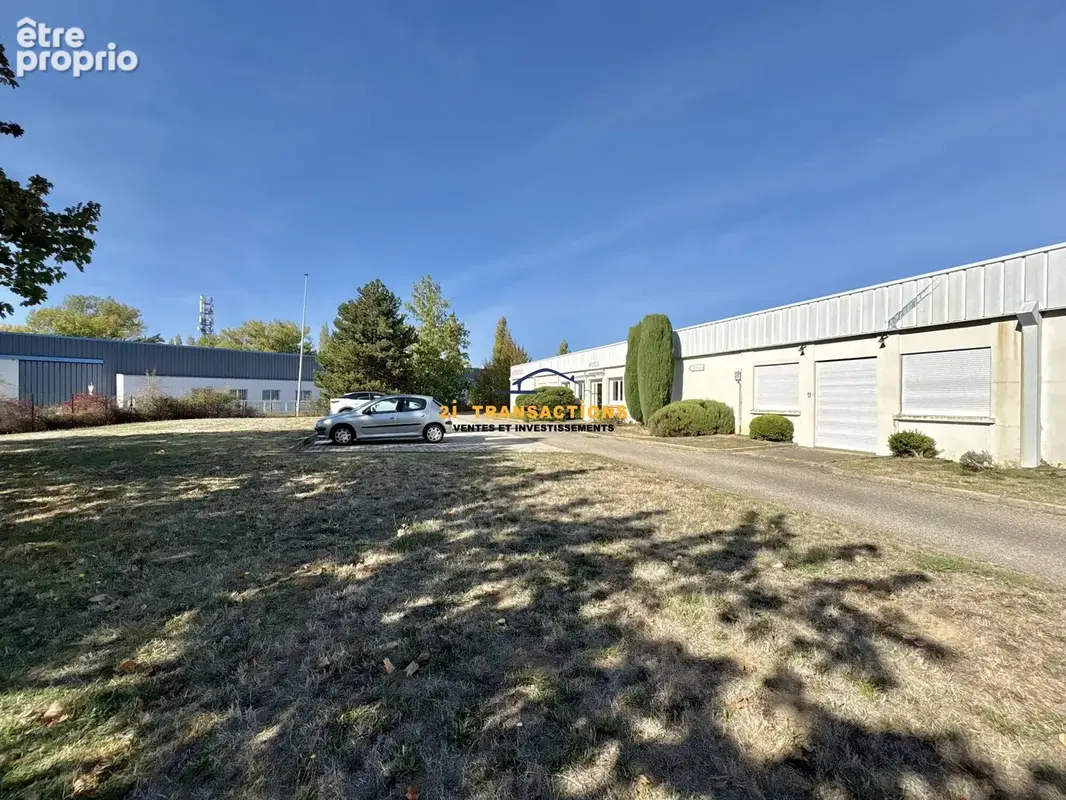 Commerce 478 m² à vendre à Saint-Chamond (42400) - photo 3