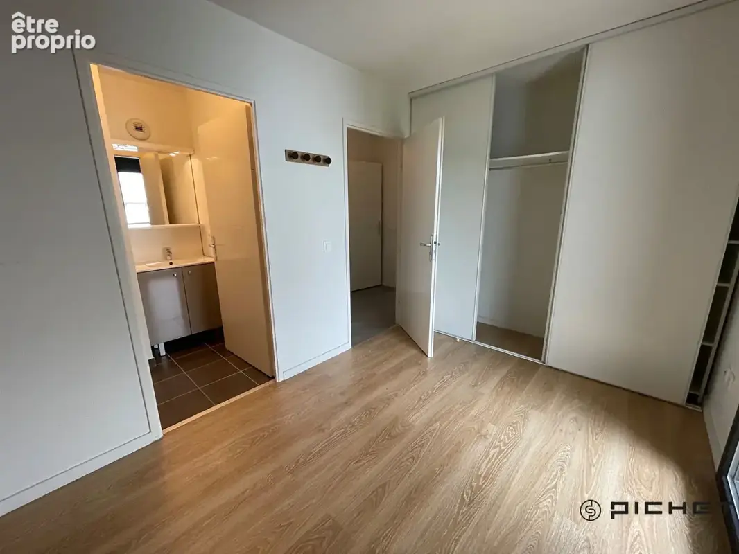 Appartement Lons 4 pièce(s) 82 m2 - photo 6