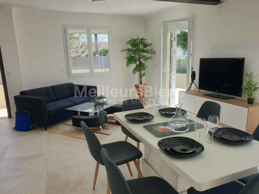 Maison à LA FARE-LES-OLIVIERS