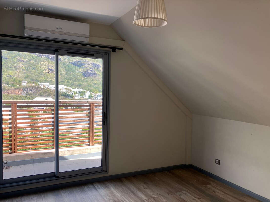 Appartement à SAINT-DENIS