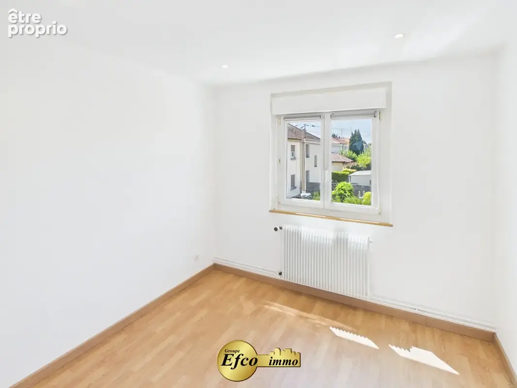 Maison 5 pièces accolée d'un coté   3 chambres   Jardin   Sous-sol et 2 garages   Kingersheim - photo 8