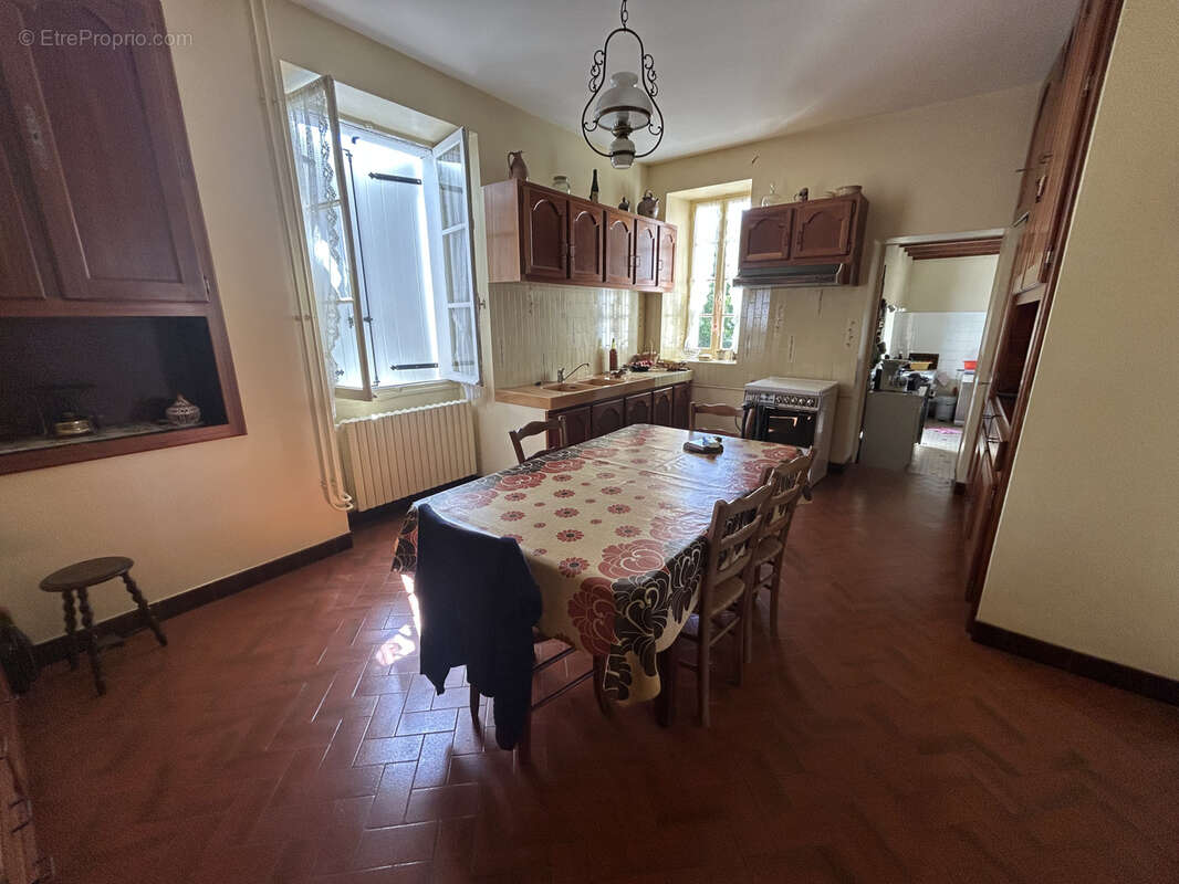 Maison à CHASSENEUIL-SUR-BONNIEURE