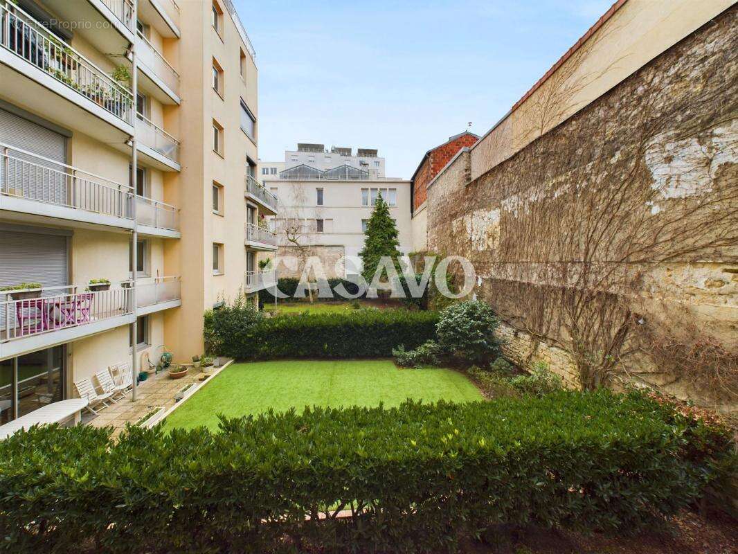 Appartement à PARIS-20E