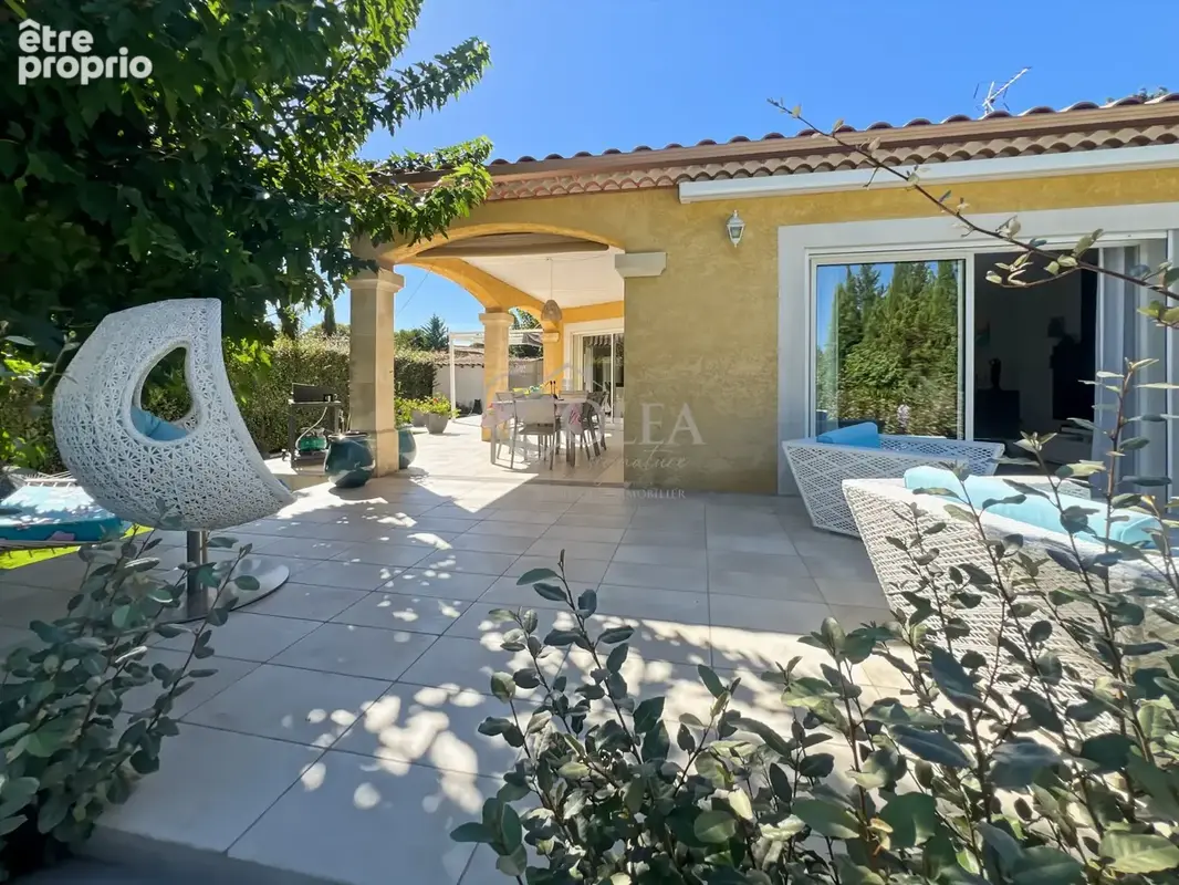 Maison 4 pièces 122 m² à vendre à Montaren-Et-Saint-Mediers (30700) - photo 4
