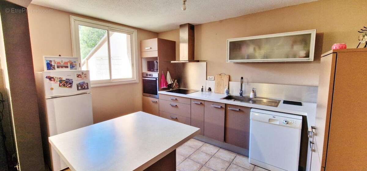 AVIGNON - Quartier Pont des Deux Eaux - Appartement 4p -  3Ch - 87m² - photo 8
