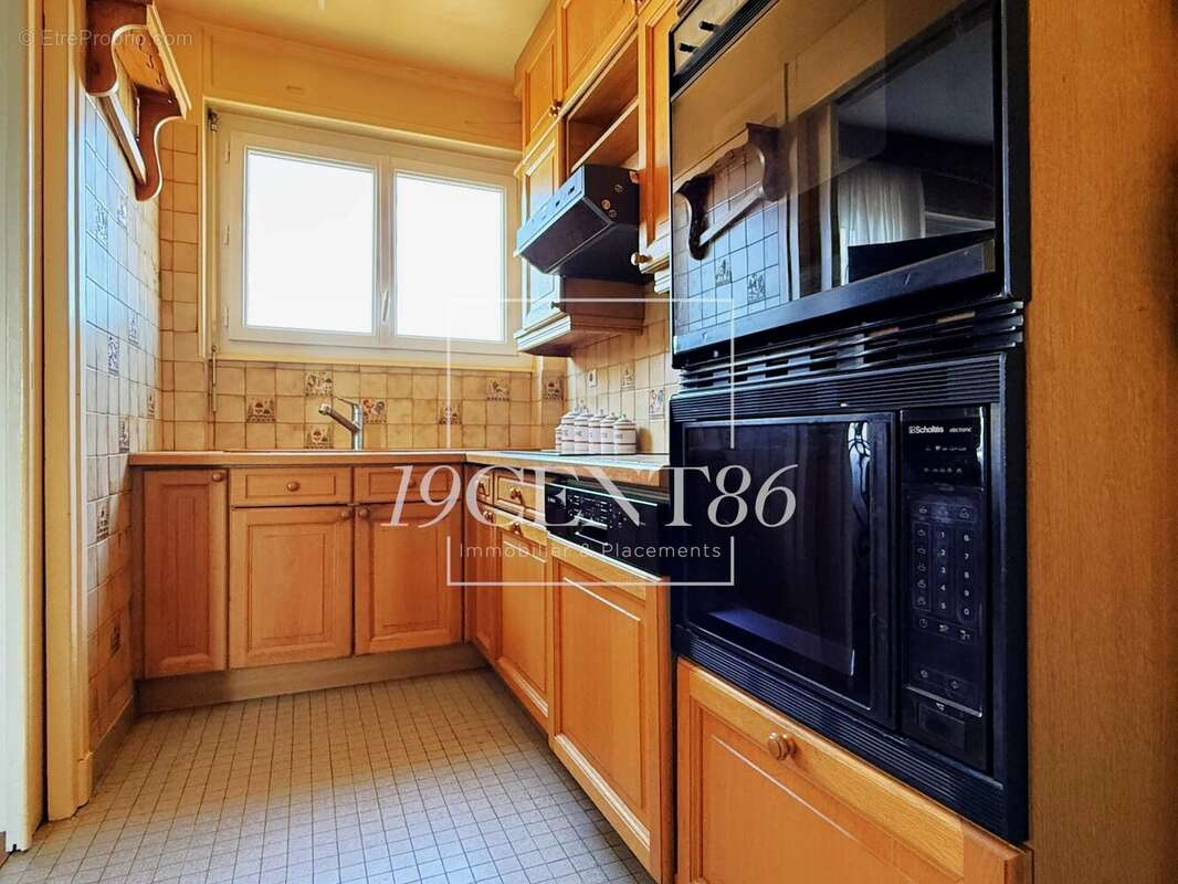 Appartement à LYON-8E