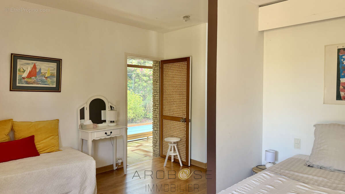 Tonneins - Villa d'architecte atypique ! - photo 31