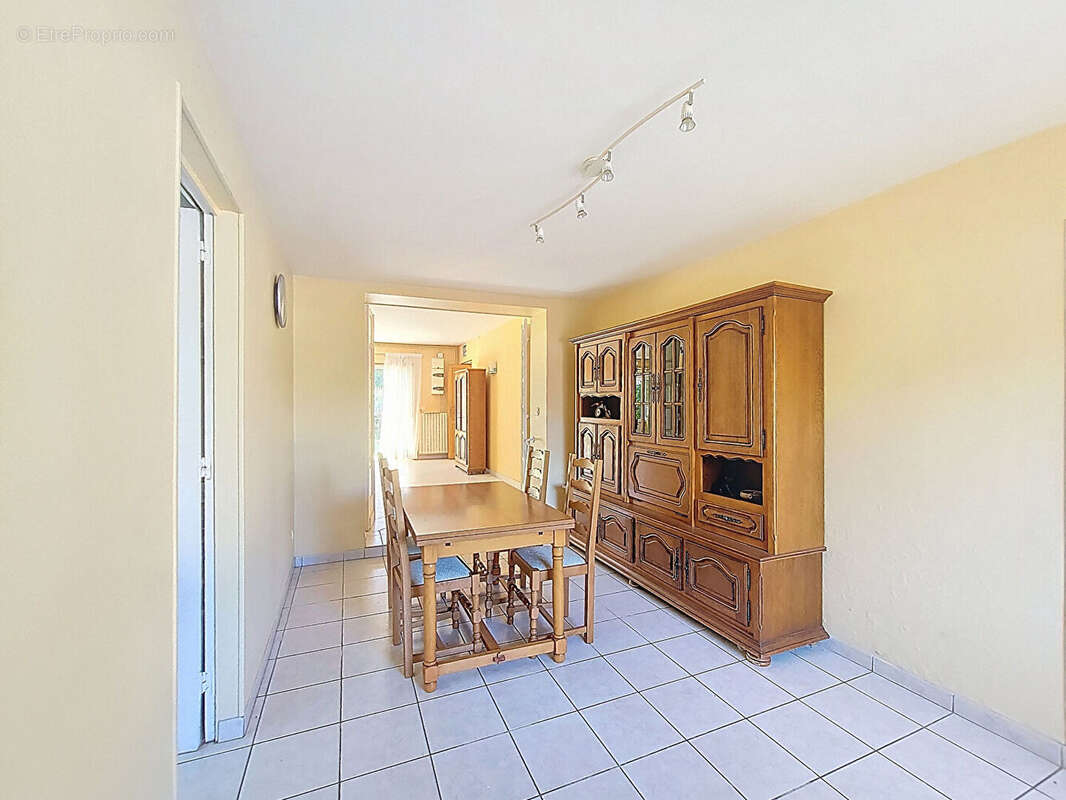 Maison à BLANQUEFORT