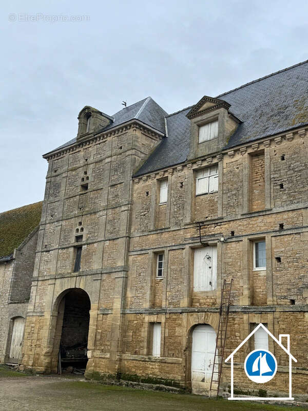 Autre à VIENNE-EN-BESSIN