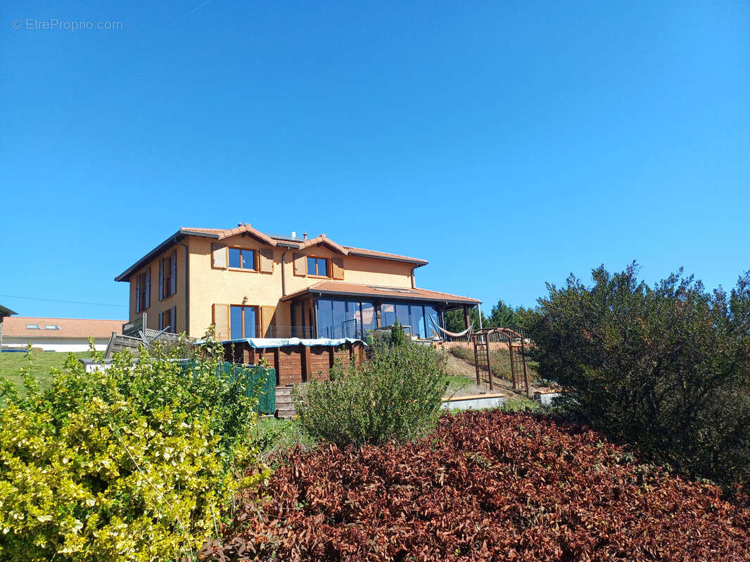 Maison à CRAPONNE-SUR-ARZON