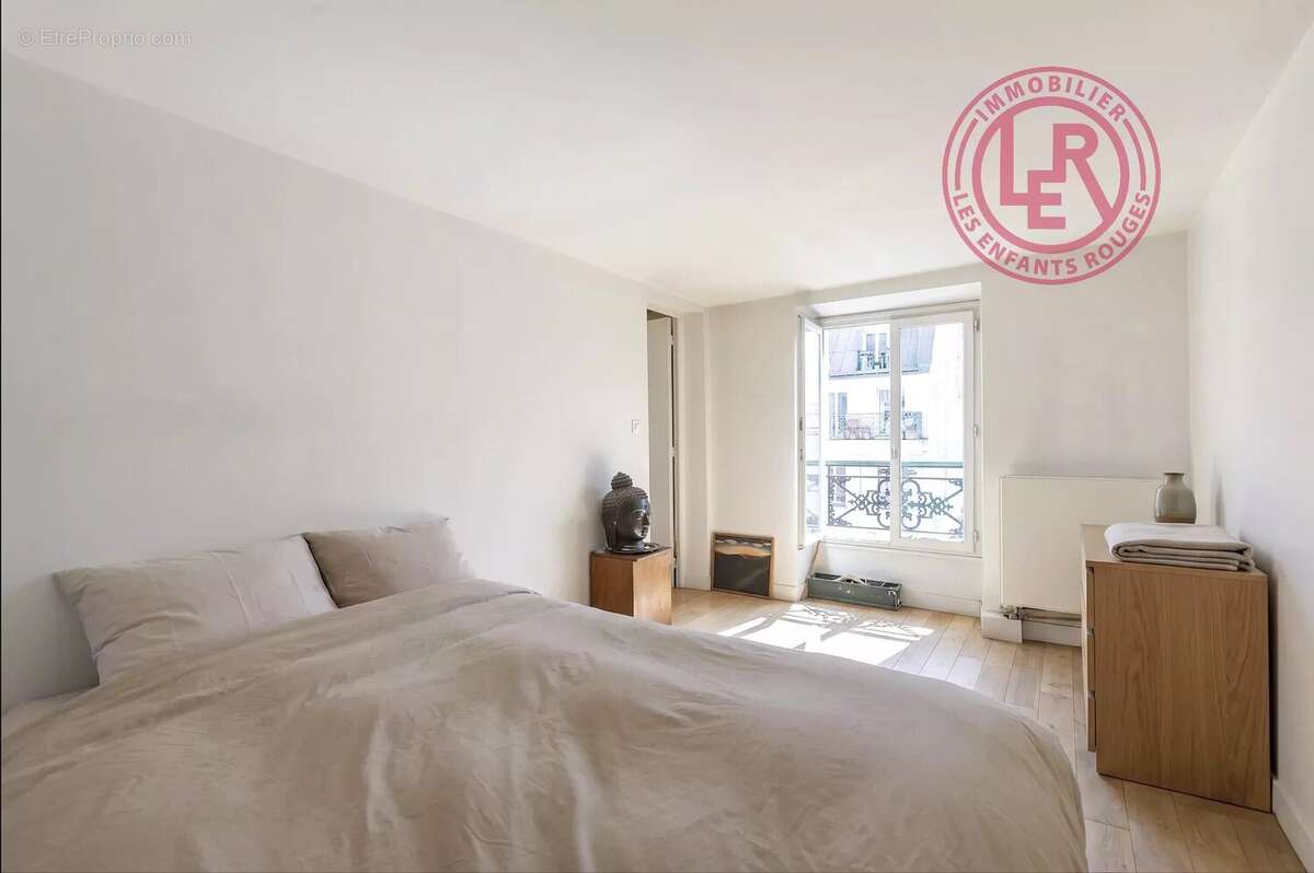 Appartement à PARIS-10E