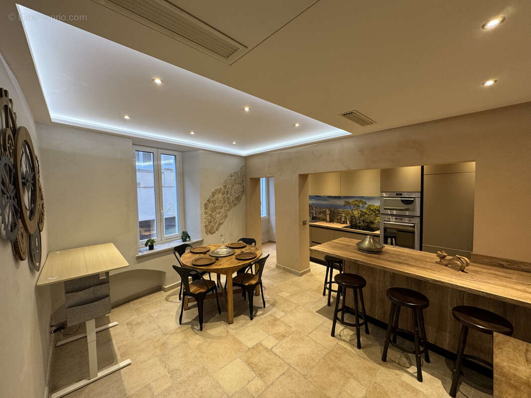 Appartement à LA TURBIE