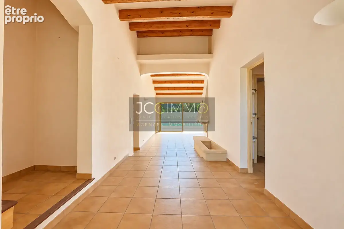Villa T5 de 210m2 sur un terrain de 813m2 avec T2 indépendant - photo 15