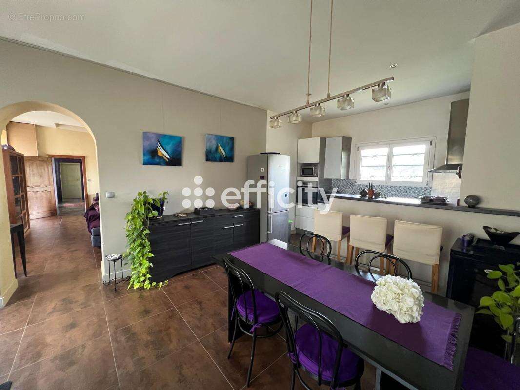 Maison à LONGNY-AU-PERCHE