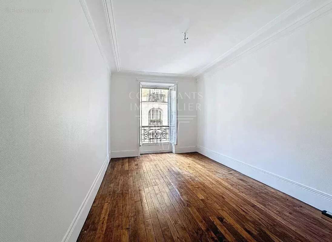 Appartement à PARIS-6E