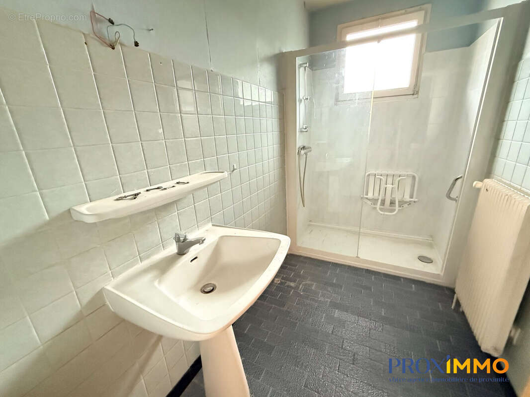 Maison 113 m² à Saint-Jean-D'avelanne  - photo 8