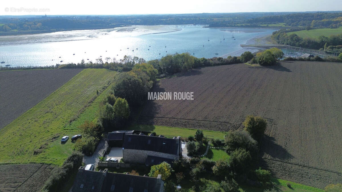 Maison à PLOUER-SUR-RANCE