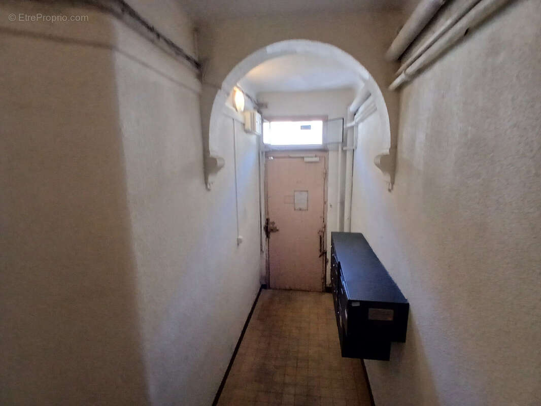 Appartement à MARSEILLE-3E