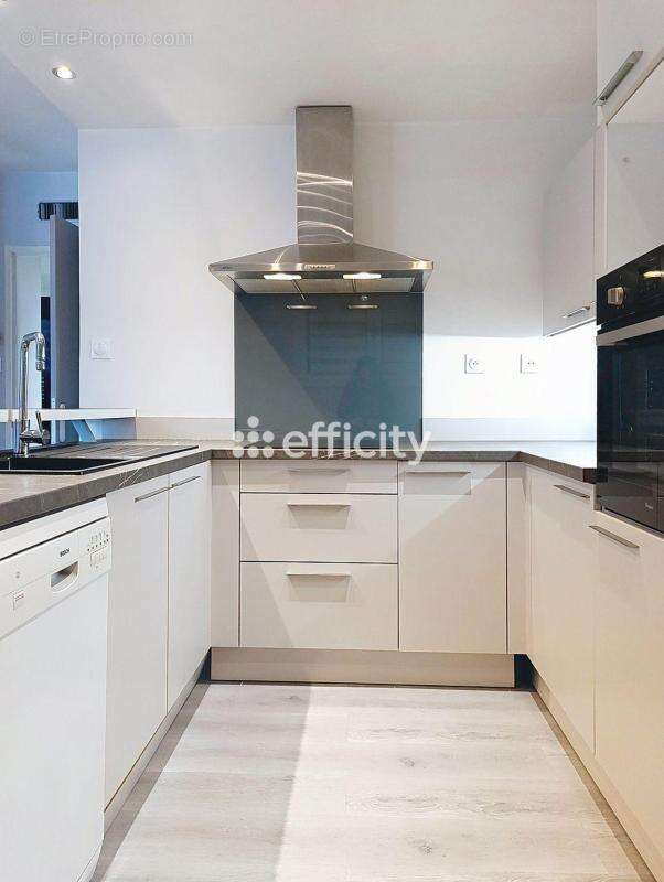 Appartement à SAINT-MARTIN-D'HERES