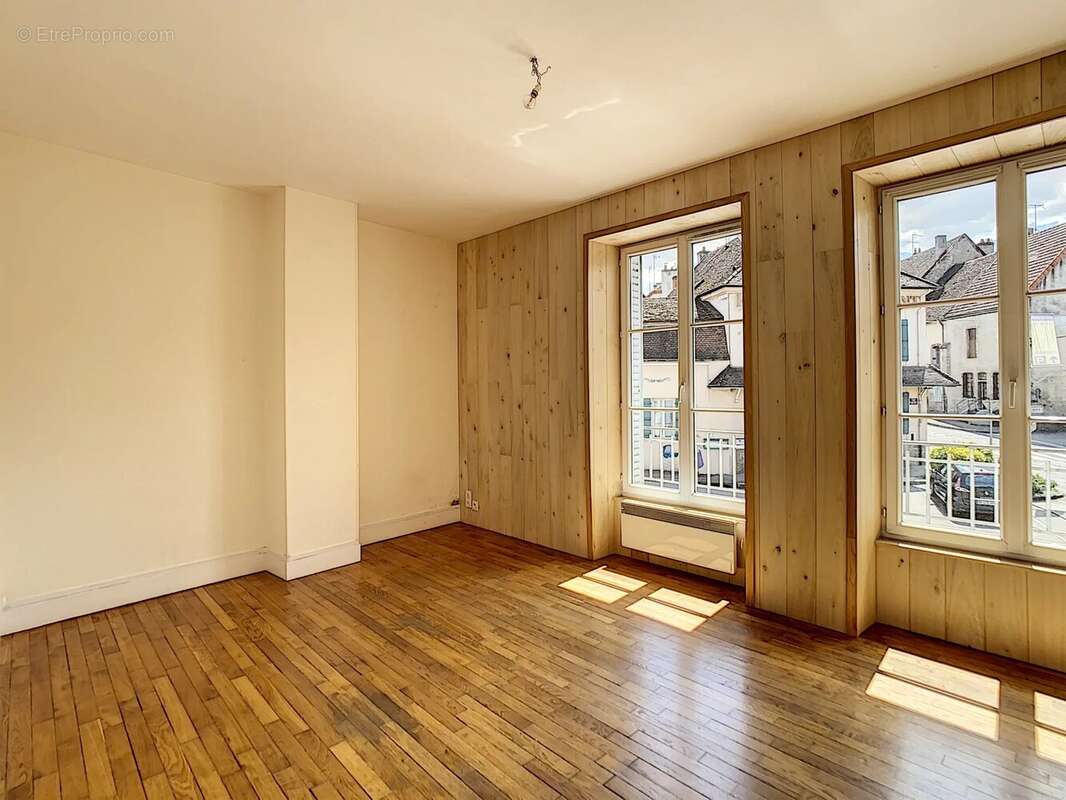 Appartement à ARNAY-LE-DUC