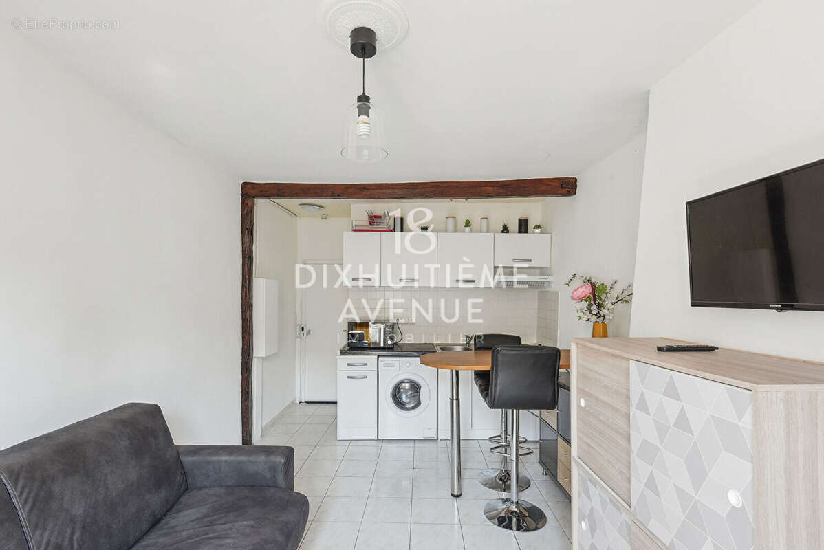 Appartement à PARIS-18E