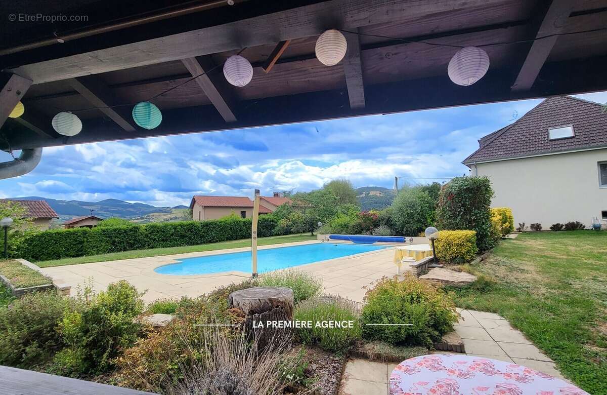 Maison à PONTCHARRA-SUR-TURDINE